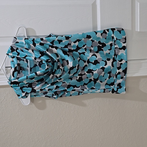 Five used beautiful blouses 5 blouses Total $7 - Picture 3 of 11